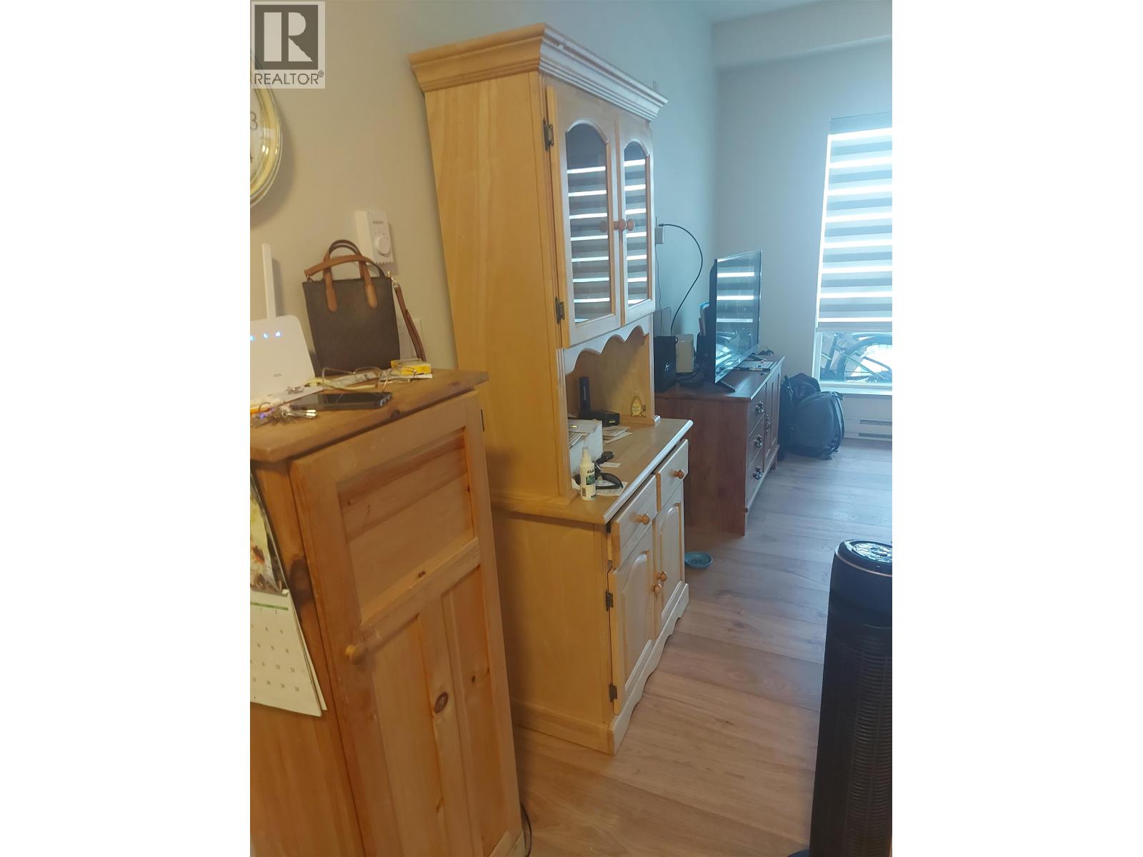 211 6968 Royal Oak Avenue, Burnaby, British Columbia  V5J 4J3 - Photo 9 - R3035005