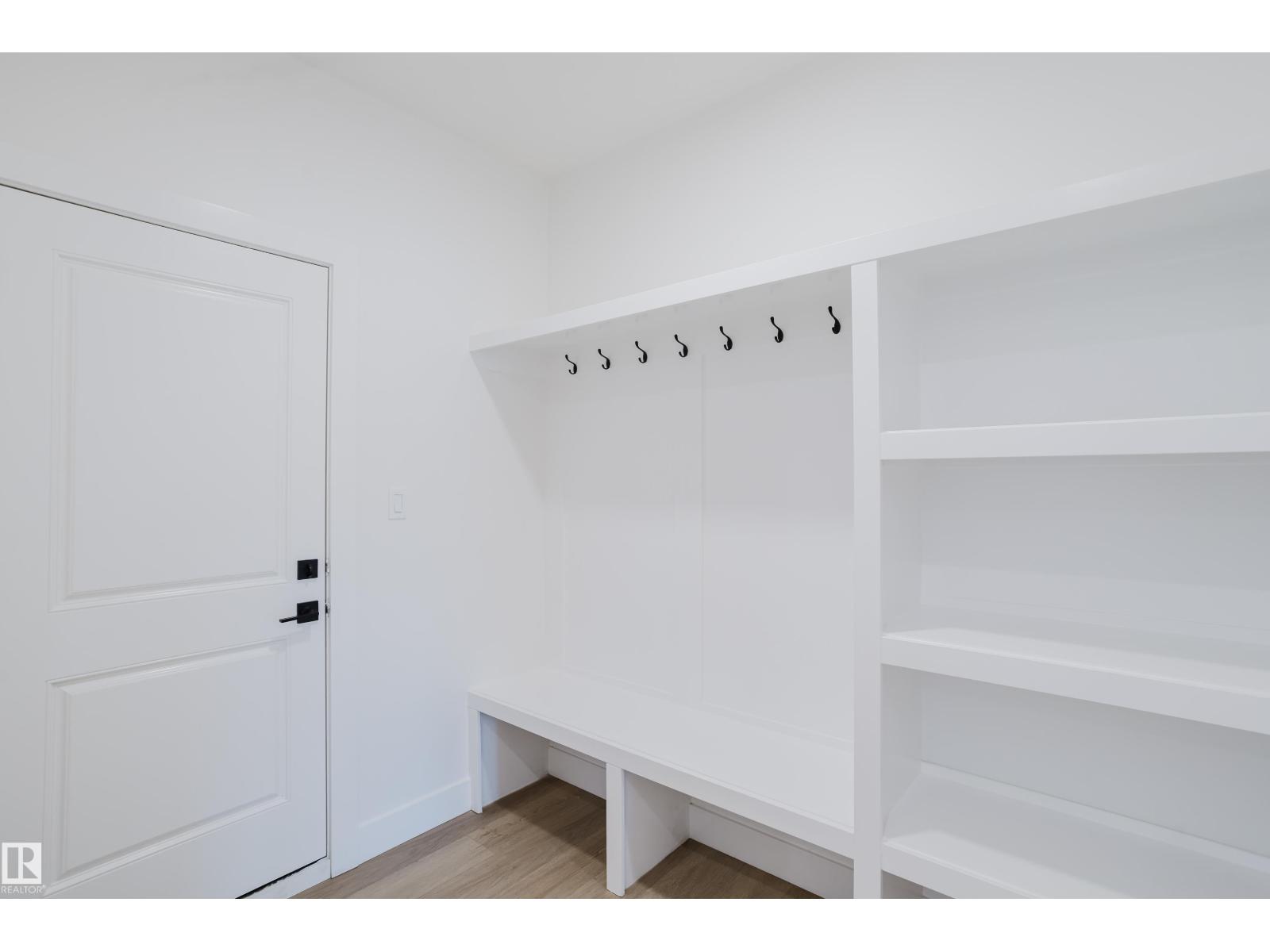 Property at 53 RENWYCK PL image 1