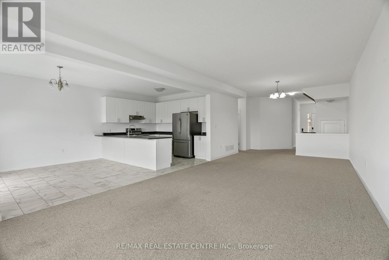 56 Rockledge Drive, Hamilton, Ontario  L0R 1P0 - Photo 12 - X12338526