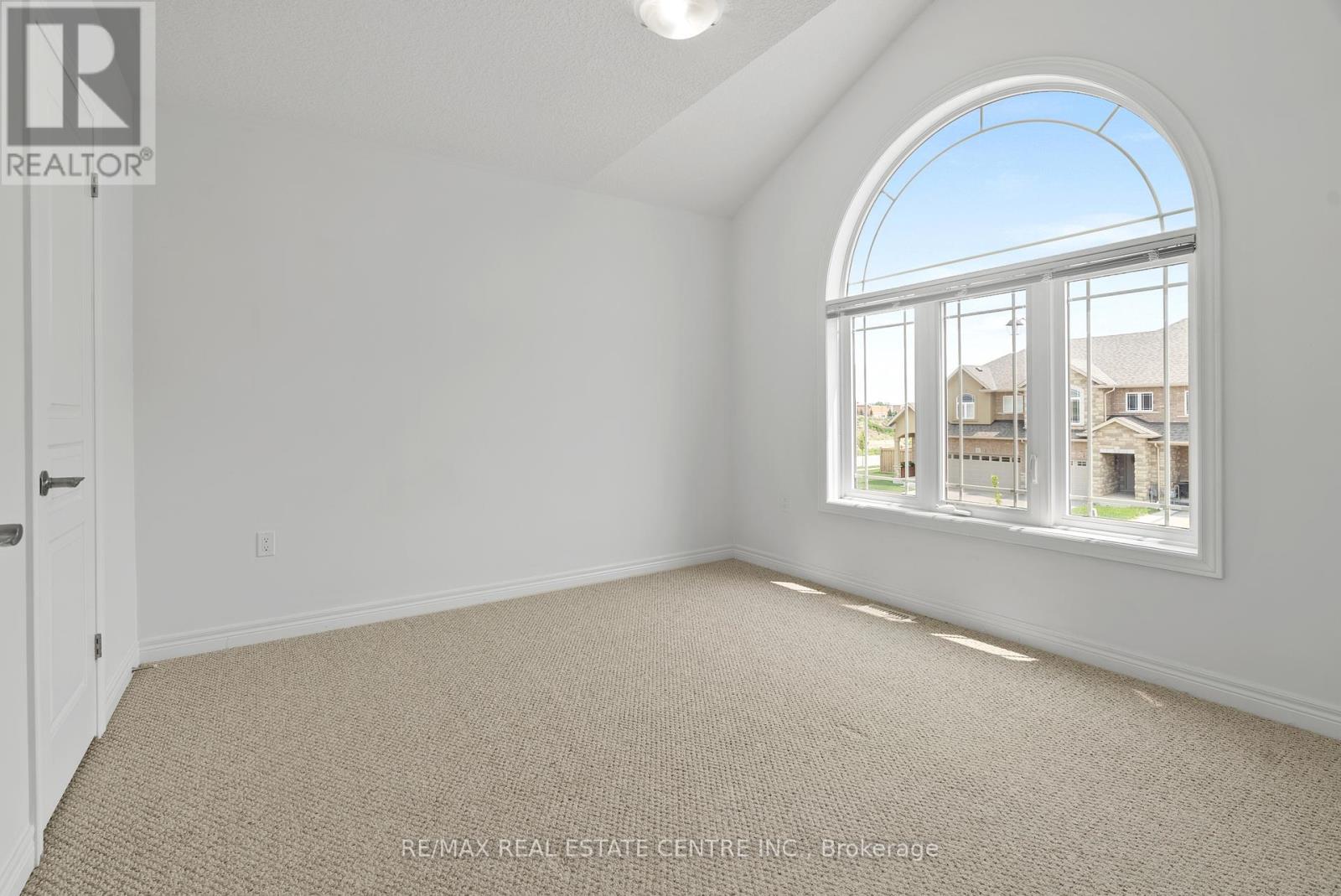 56 Rockledge Drive, Hamilton, Ontario  L0R 1P0 - Photo 16 - X12338526