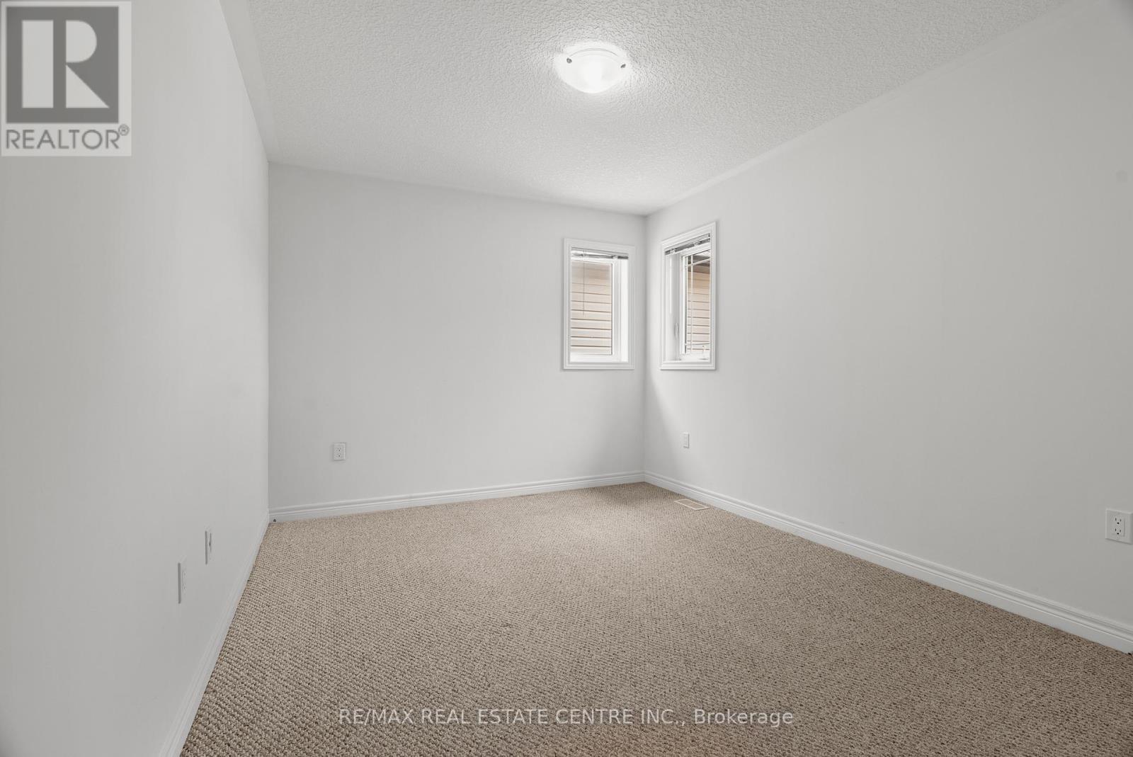 56 Rockledge Drive, Hamilton, Ontario  L0R 1P0 - Photo 20 - X12338526