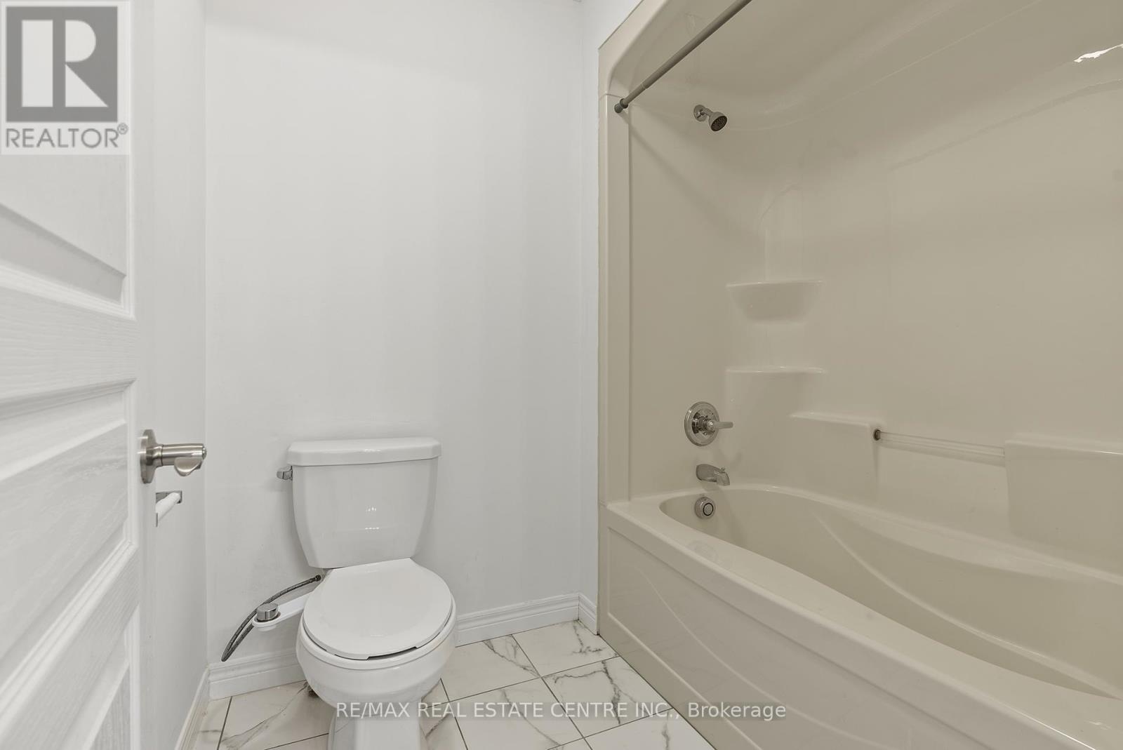56 Rockledge Drive, Hamilton, Ontario  L0R 1P0 - Photo 23 - X12338526