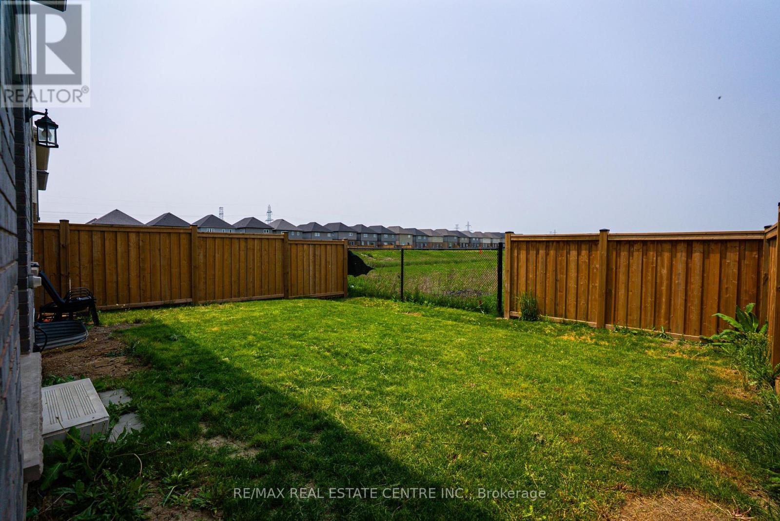56 Rockledge Drive, Hamilton, Ontario  L0R 1P0 - Photo 30 - X12338526
