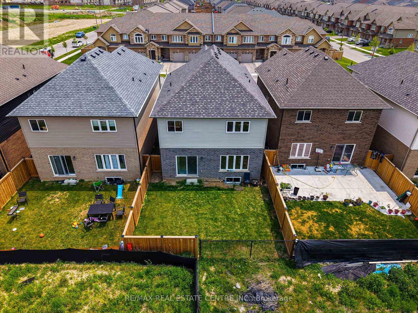 56 Rockledge Drive, Hamilton, Ontario  L0R 1P0 - Photo 33 - X12338526