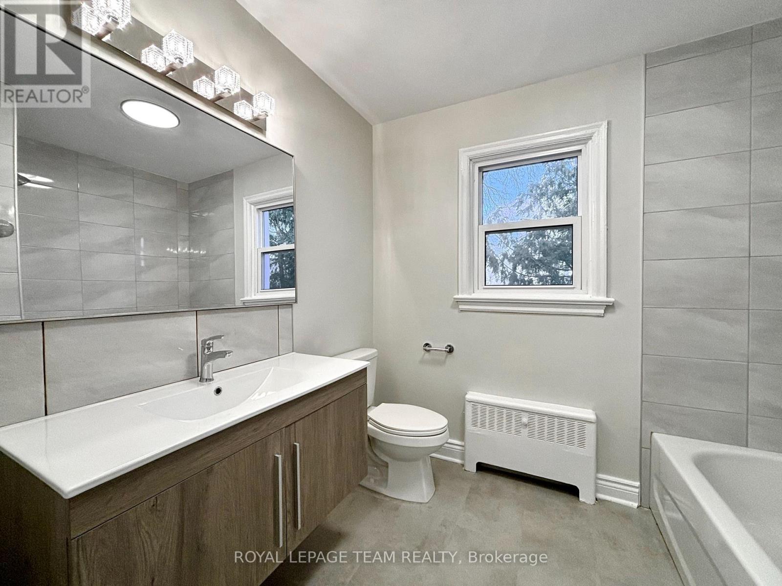5 - 33 Coupal Street, Ottawa, Ontario  K1L 5Z9 - Photo 13 - X12337839
