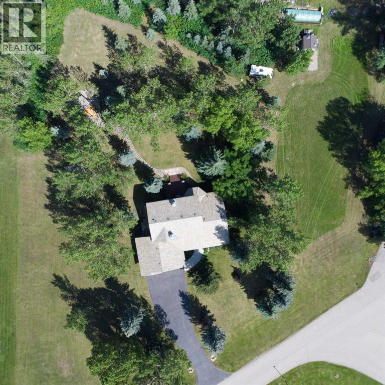 Property at 31 Pinecone Lane SW image 4