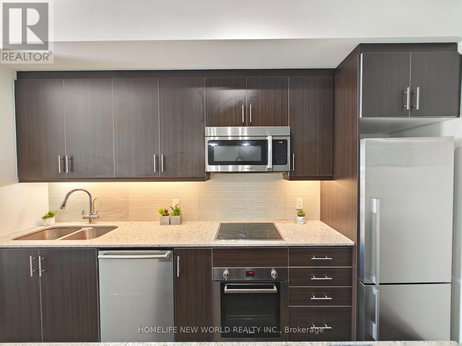 1301 - 1 The Esplanade, Toronto, Ontario  M5E 0A8 - Photo 2 - C12338530
