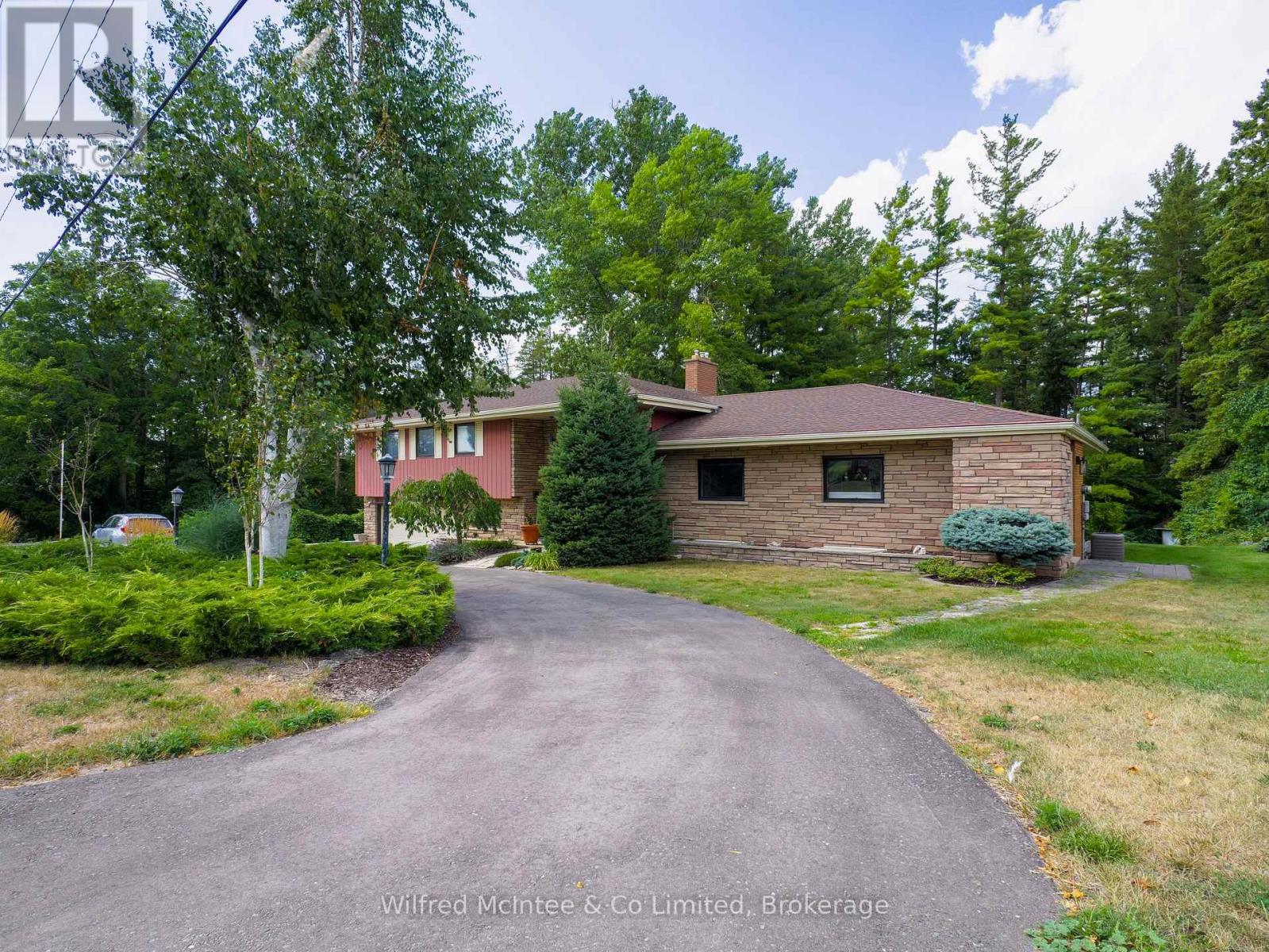 294 2nd Street, Hanover, Ontario  N4N 1A5 - Photo 1 - X12338566