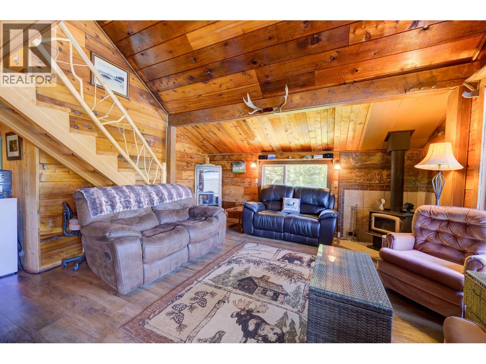 5289 EAST BARRIERE LAKE FS Road Kamloops Photo 6