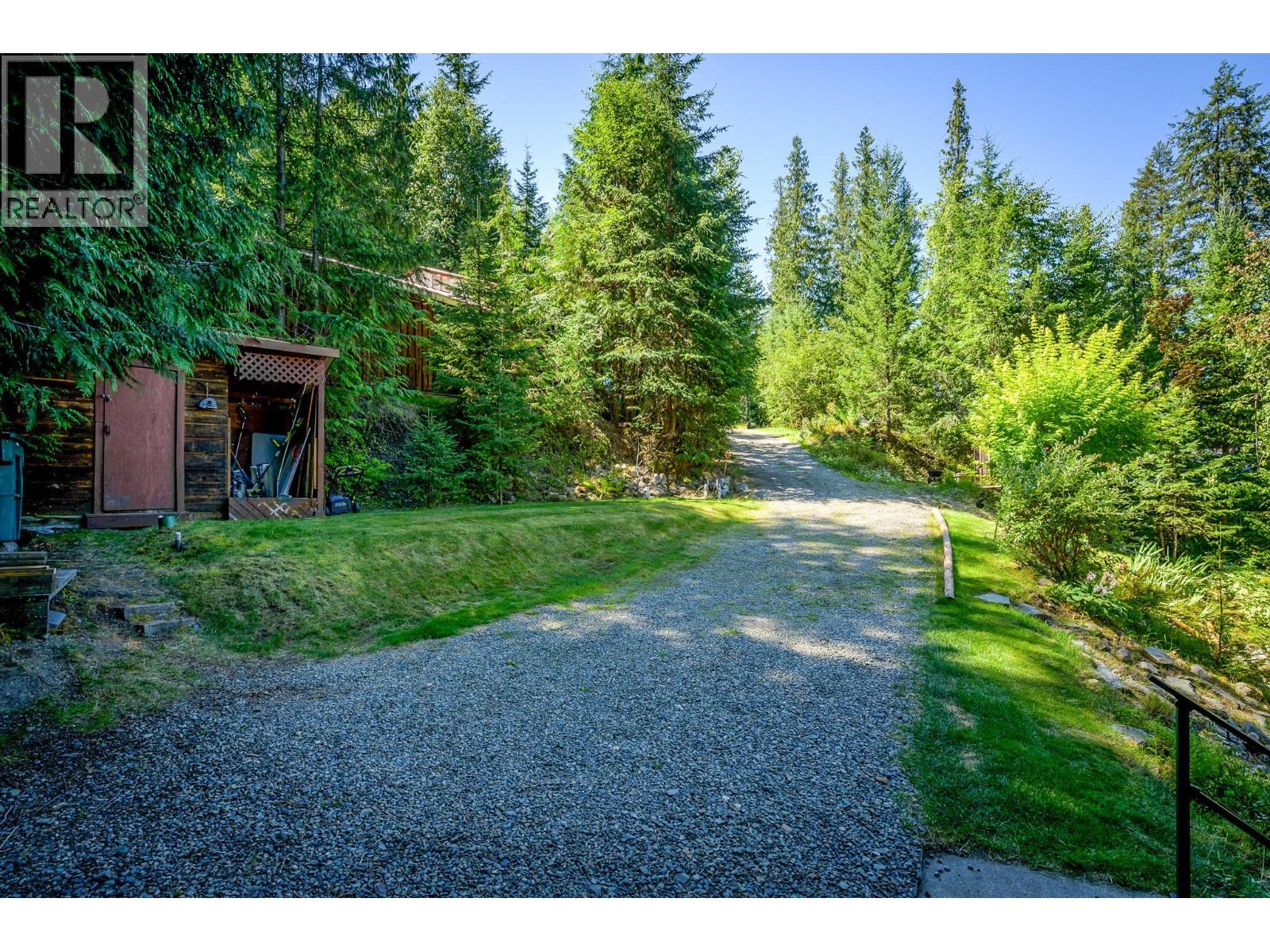 5289 EAST BARRIERE LAKE FS Road Kamloops Photo 37