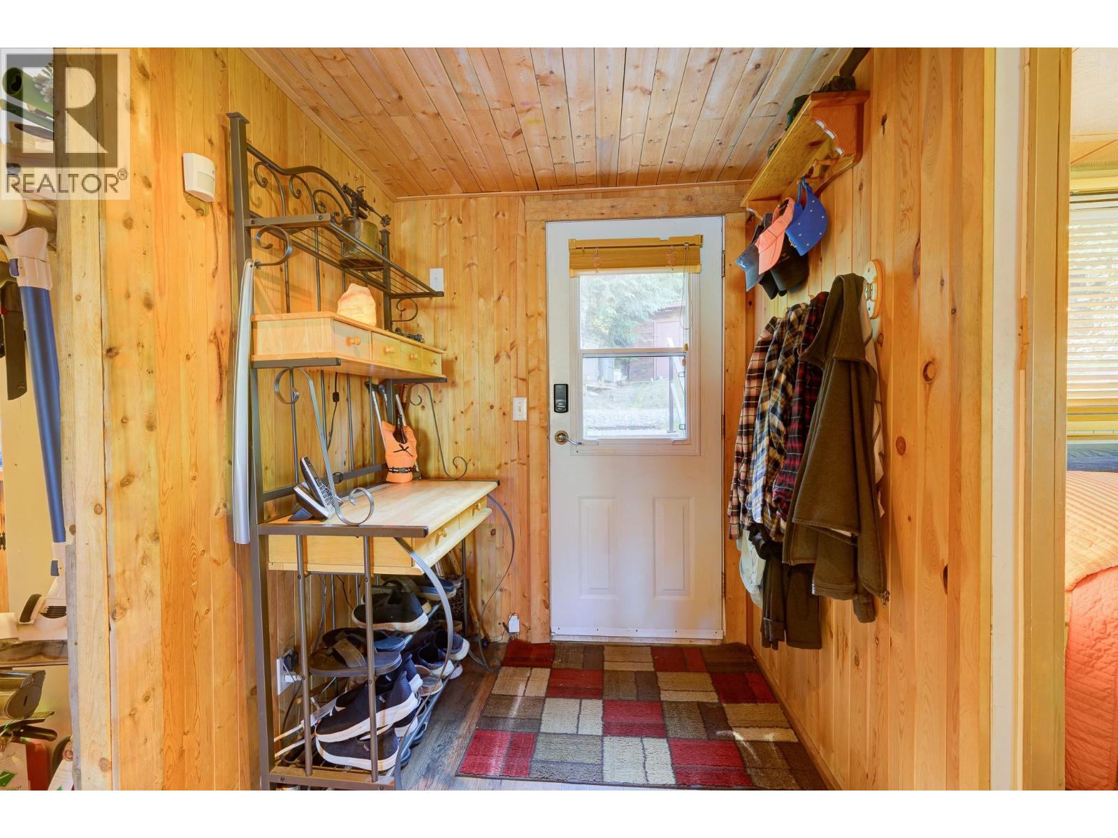 5289 EAST BARRIERE LAKE FS Road Kamloops Photo 4