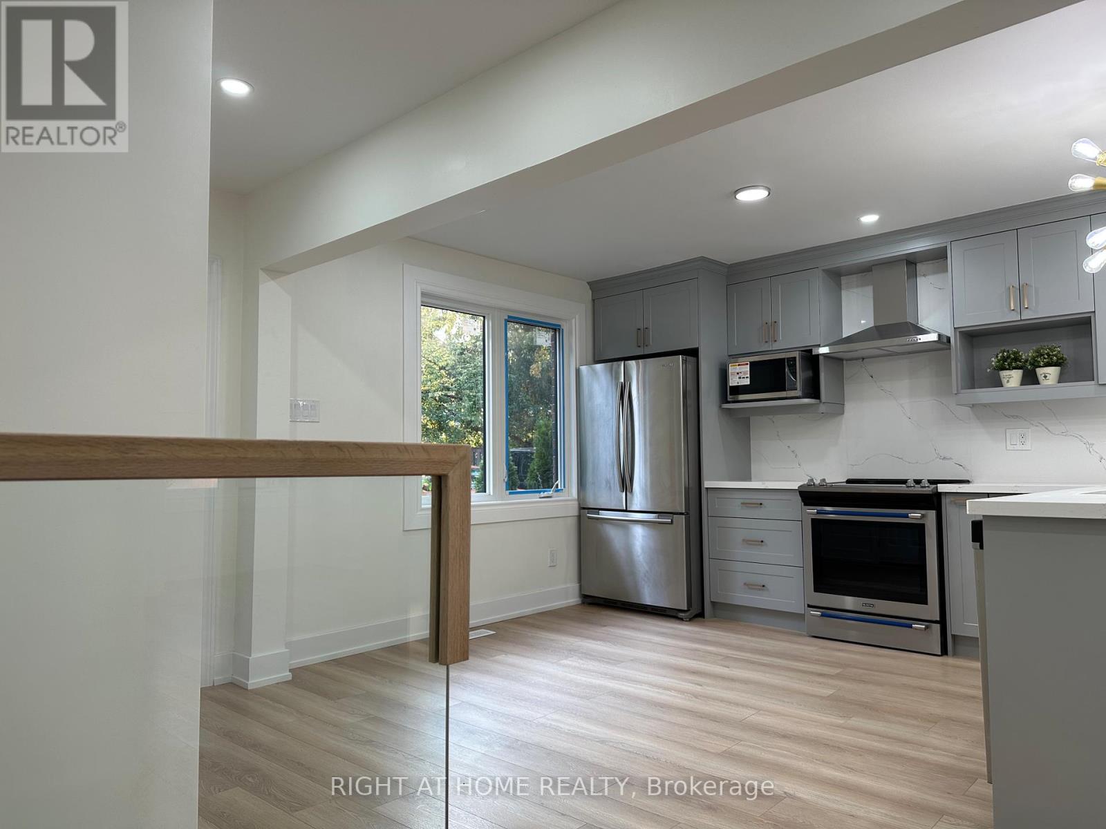 210 Dearborn Avenue, Oshawa (O'neill), Ontario  L1G 4Z4 - Photo 23 - E12338561