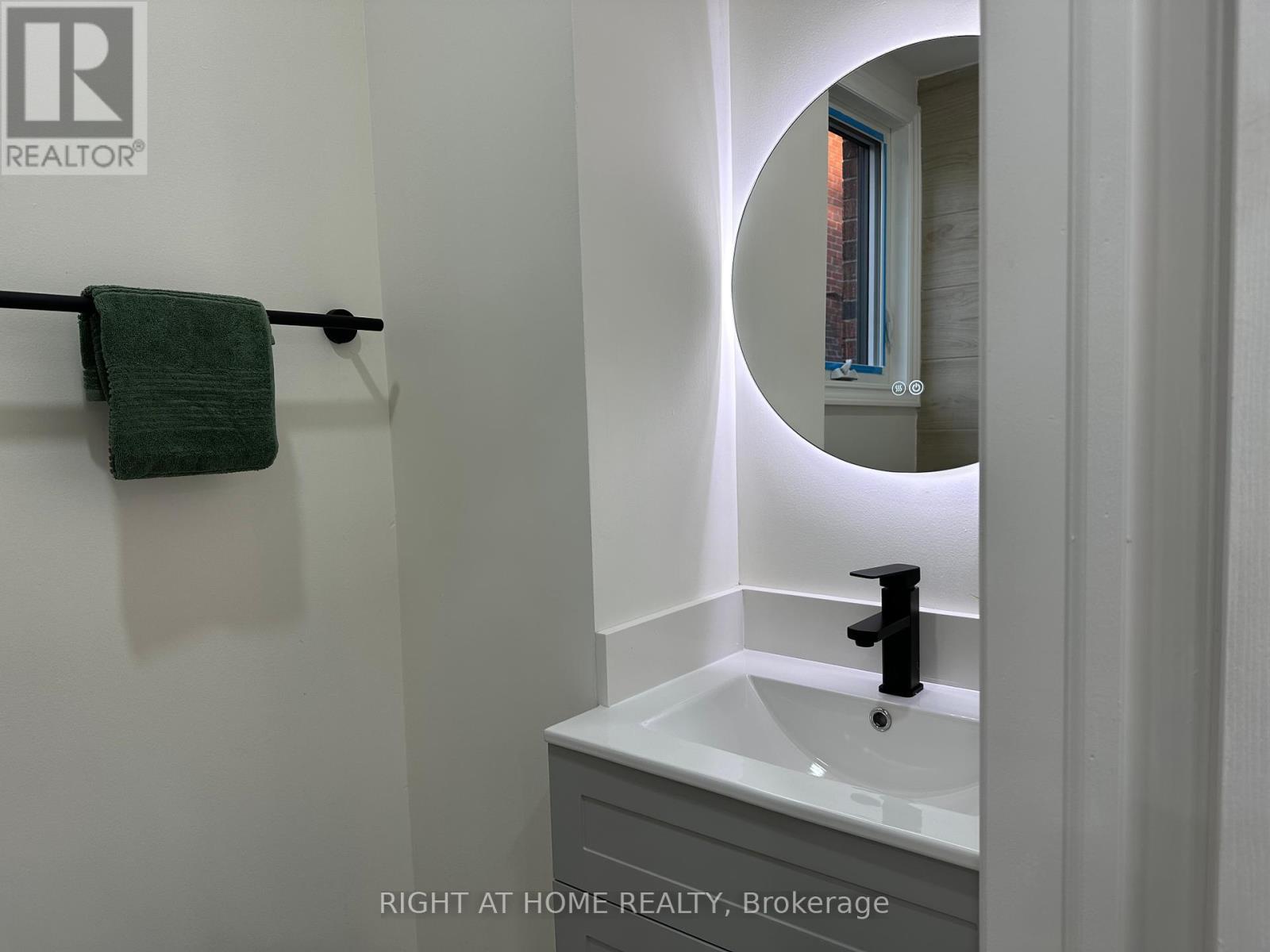 210 Dearborn Avenue, Oshawa (O'neill), Ontario  L1G 4Z4 - Photo 25 - E12338561