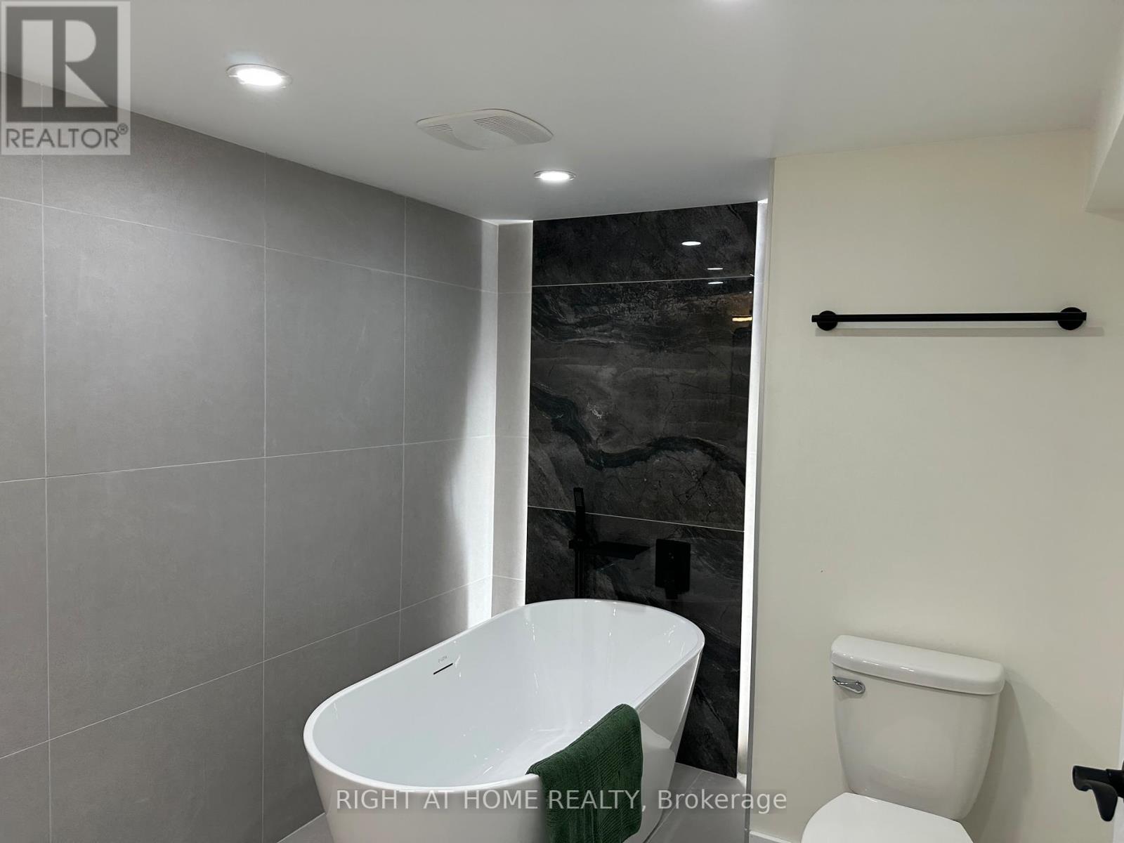 210 Dearborn Avenue, Oshawa (O'neill), Ontario  L1G 4Z4 - Photo 29 - E12338561