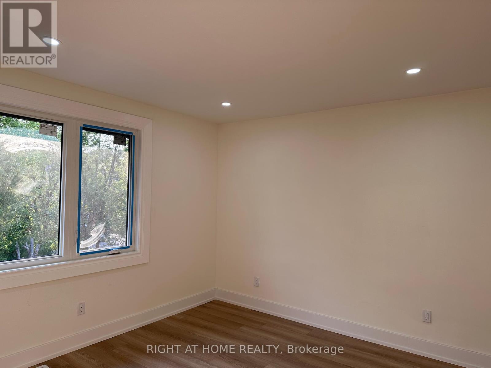 210 Dearborn Avenue, Oshawa (O'neill), Ontario  L1G 4Z4 - Photo 36 - E12338561