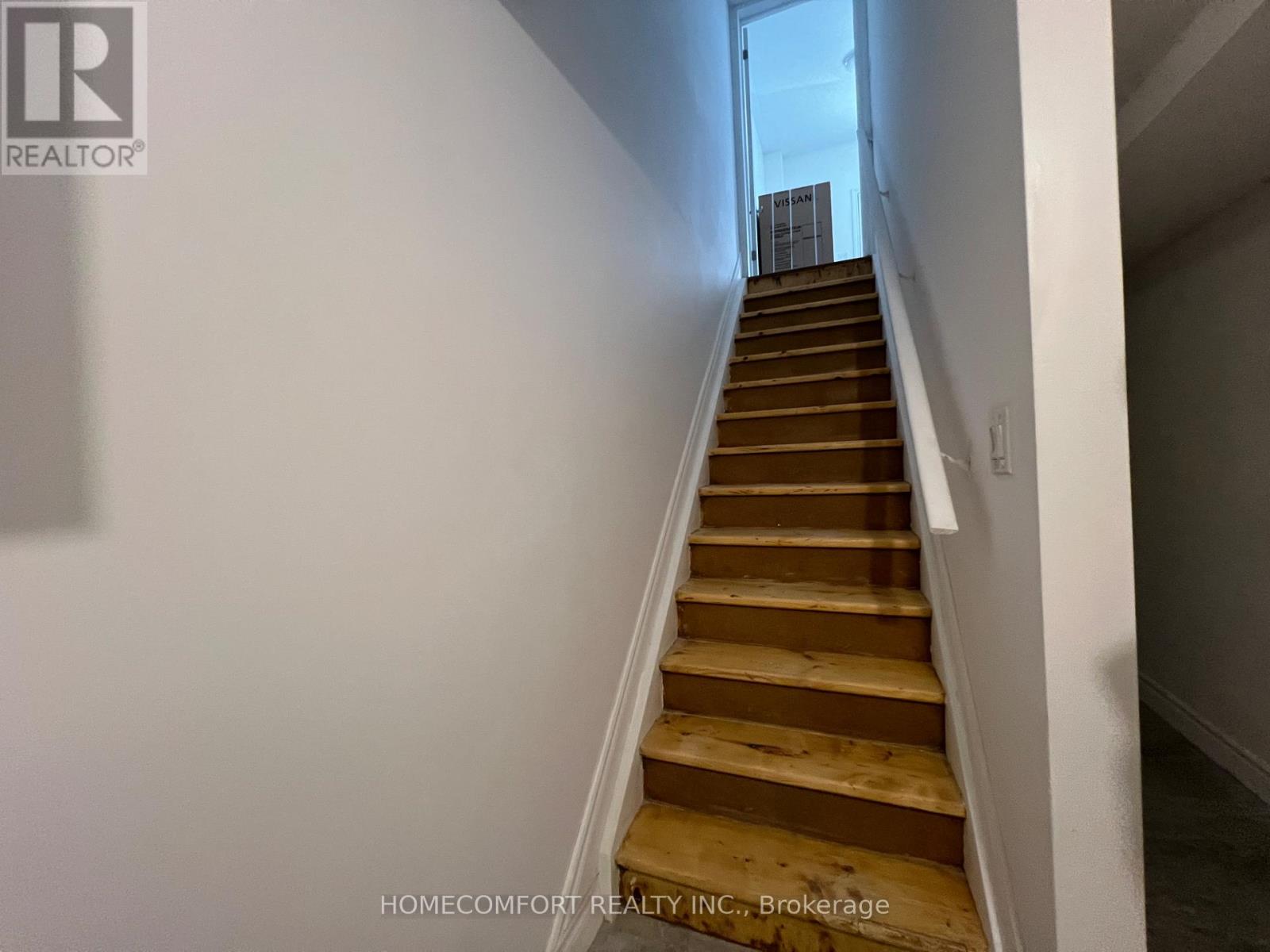 28 Chicago Lane, Markham, Ontario  L6E 0V6 - Photo 5 - N12338557
