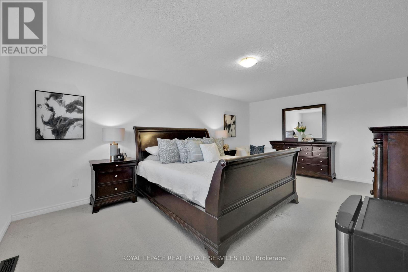 60 Valleyway Drive, Brampton, Ontario  L6X 5G1 - Photo 20 - W12338548