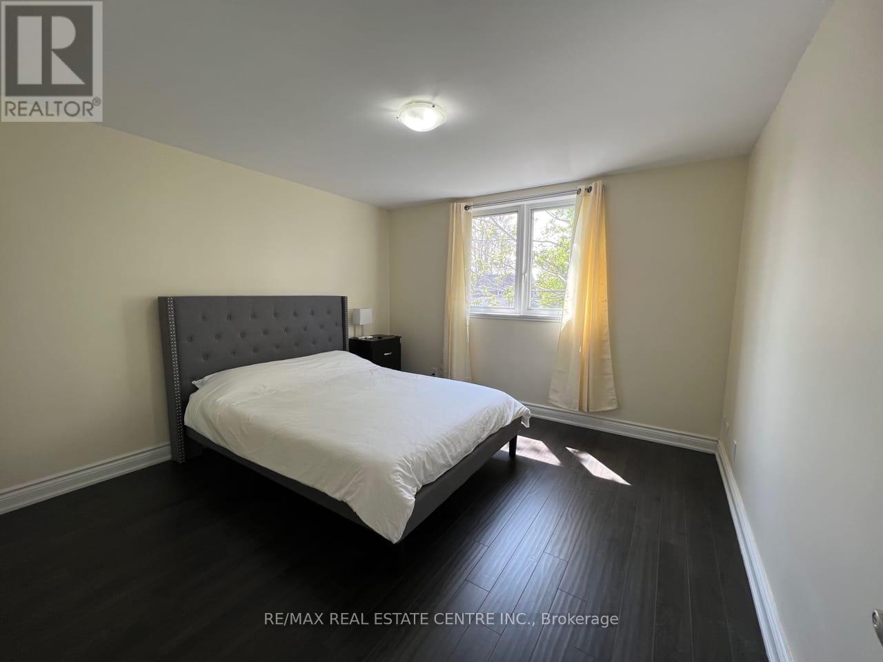37 1/2 Cumberland Street, St. Catharines, Ontario  L2M 1E4 - Photo 6 - X12338568