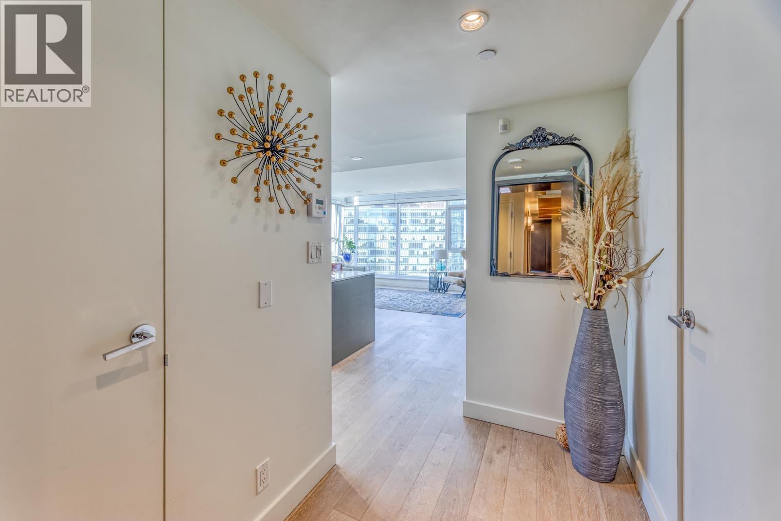 1704 1499 W Pender Street, Vancouver, British Columbia  V6G 0A7 - Photo 3 - R3035721