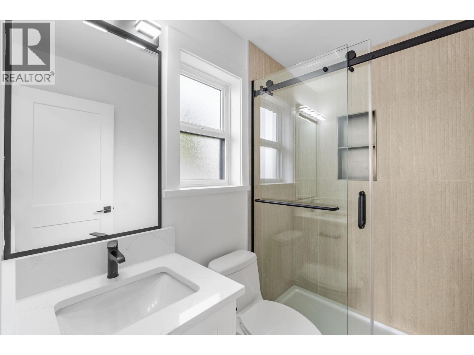 1-3 6765 Kitchener Street, Burnaby, British Columbia  V5B 2J8 - Photo 21 - R3033020