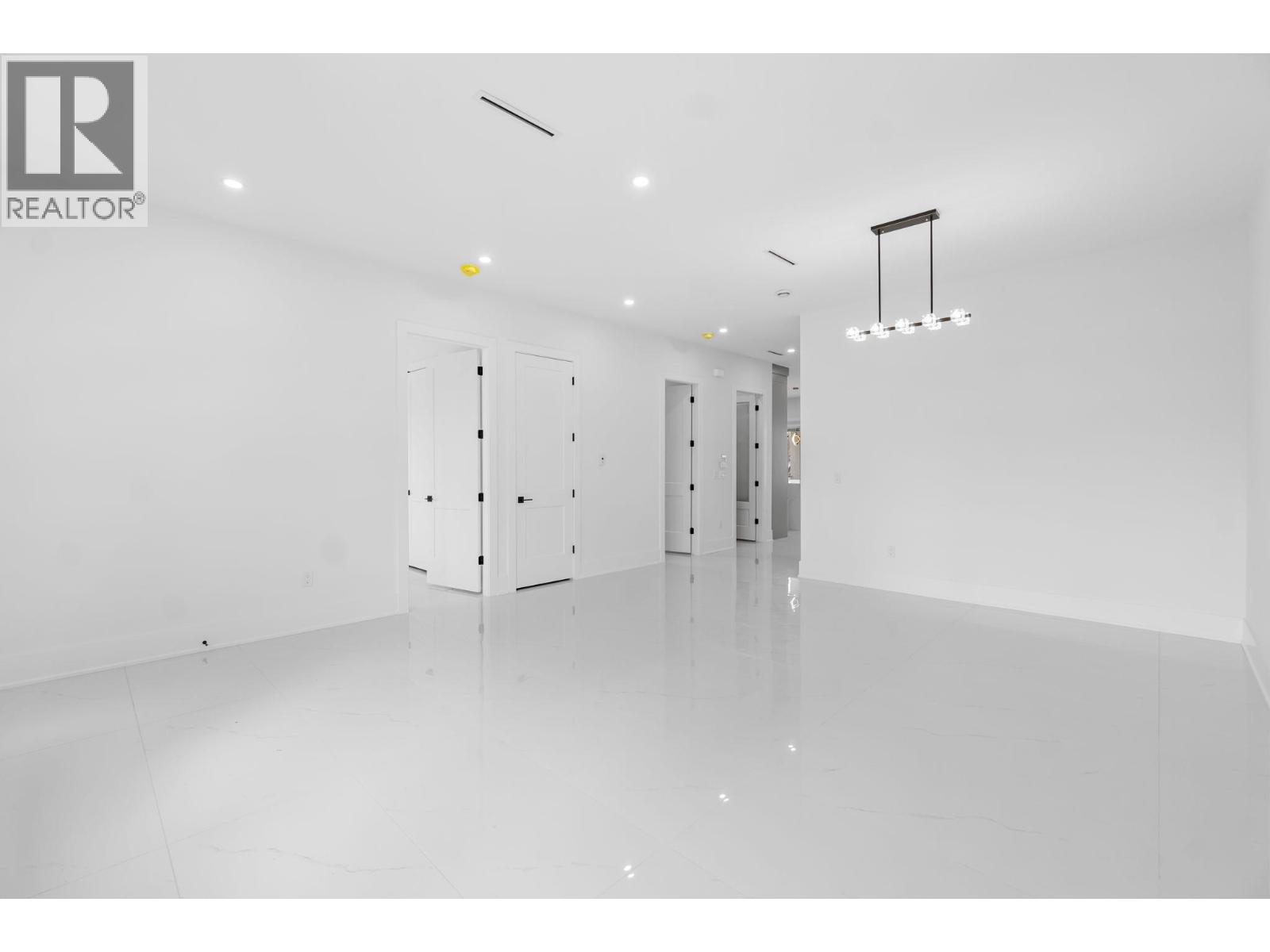 Property at 1-3 6765 KITCHENER STREET image 3