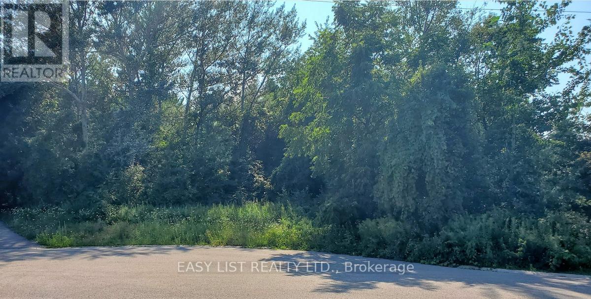 11 LOWRY LANE, Huron-Kinloss, Ontario