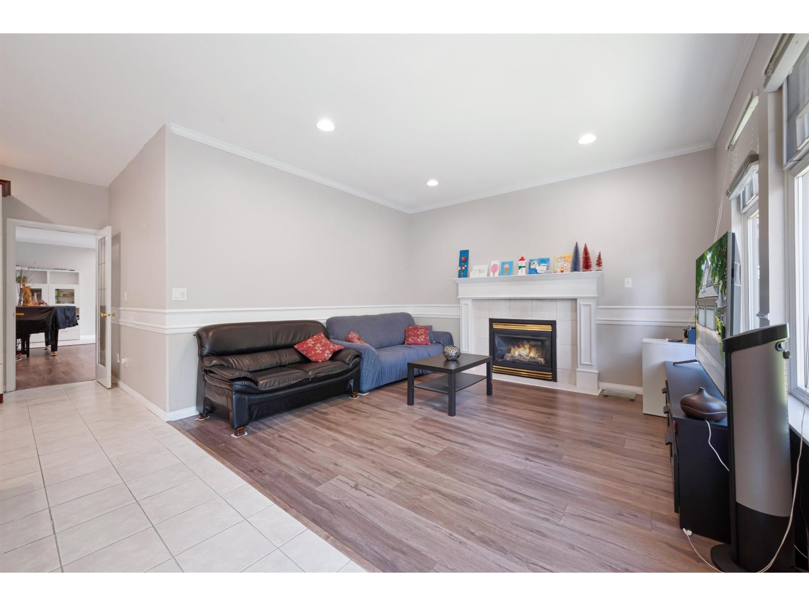 5816 122 Street, Surrey, British Columbia  V3X 3L5 - Photo 7 - R3035765