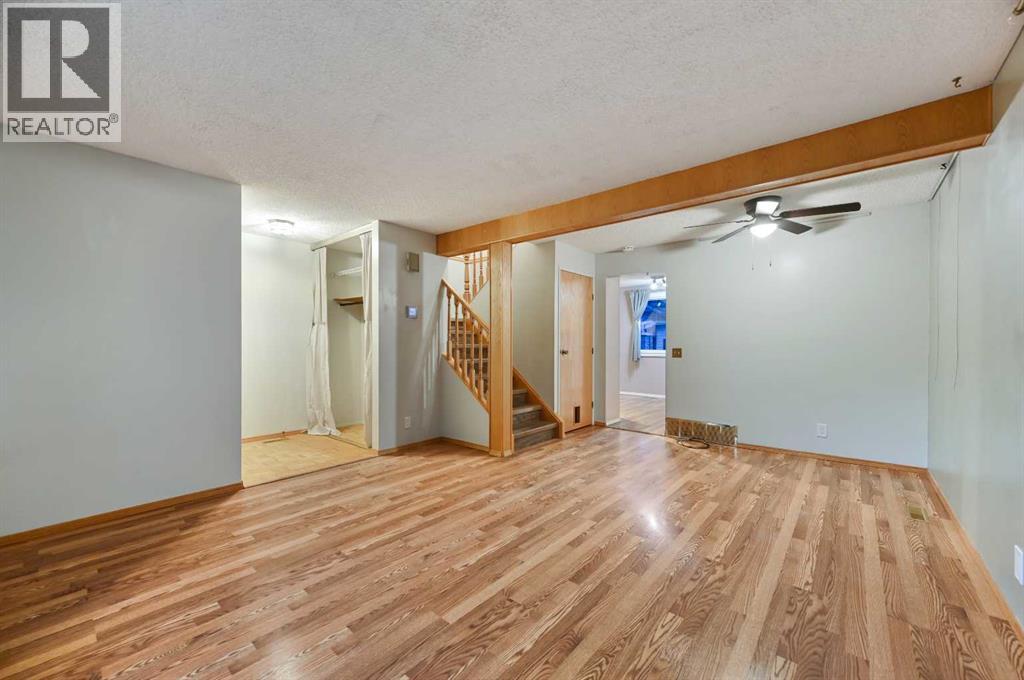 Property at 60 Applecroft Road SE image 3
