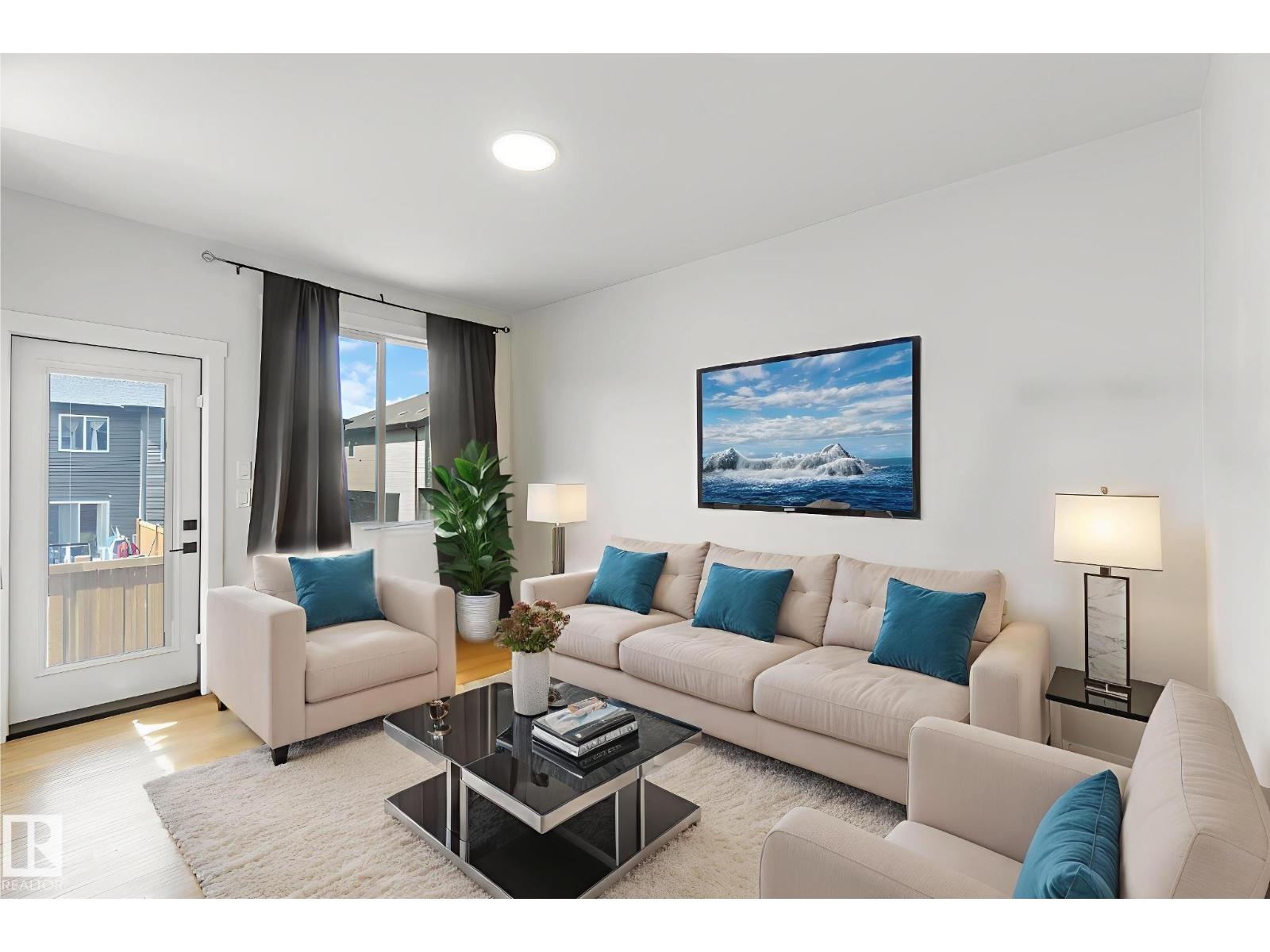 Property at 2172 52 St SW image 3