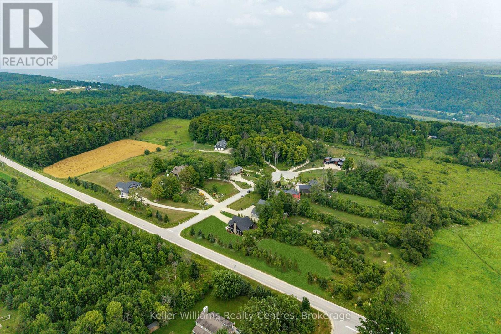 104 Butternut Court, Grey Highlands, Ontario  N0C 1H0 - Photo 49 - X12338663