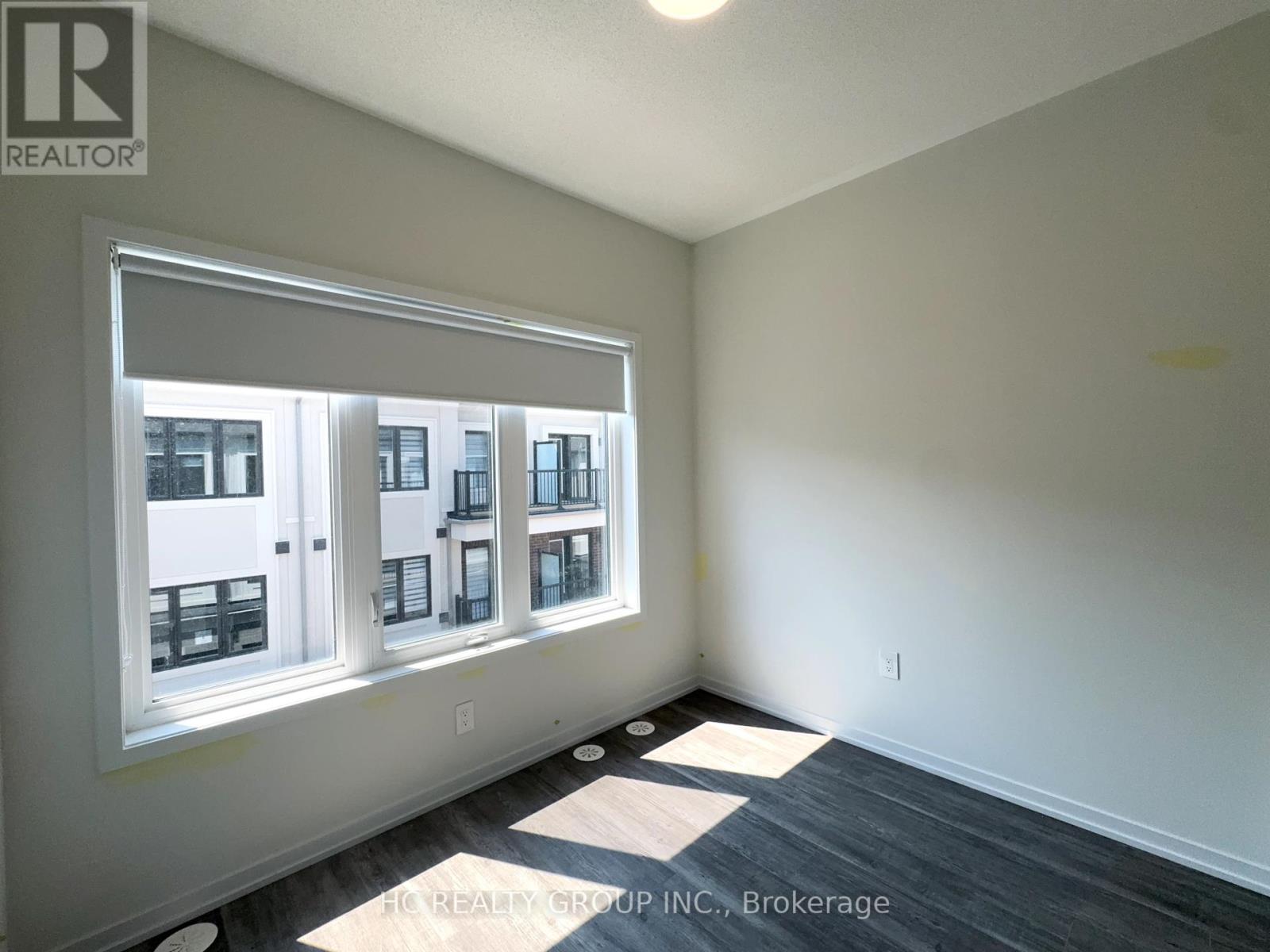 88 Matawin Lane, Richmond Hill, Ontario  L4B 0H8 - Photo 4 - N12300226