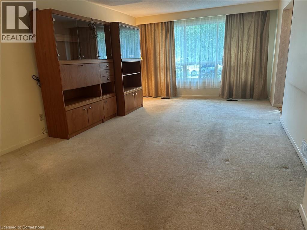 1588 Hobbs Crescent, Mississauga, Ontario  L5J 3R9 - Photo 13 - 40757062