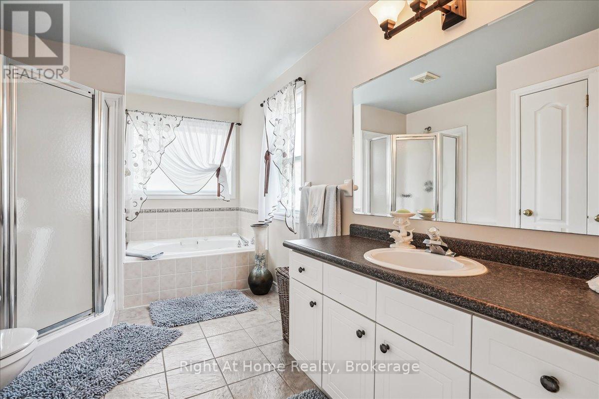 122 Hawkswood Drive, Kitchener, Ontario  N2K 4J4 - Photo 23 - X12338673