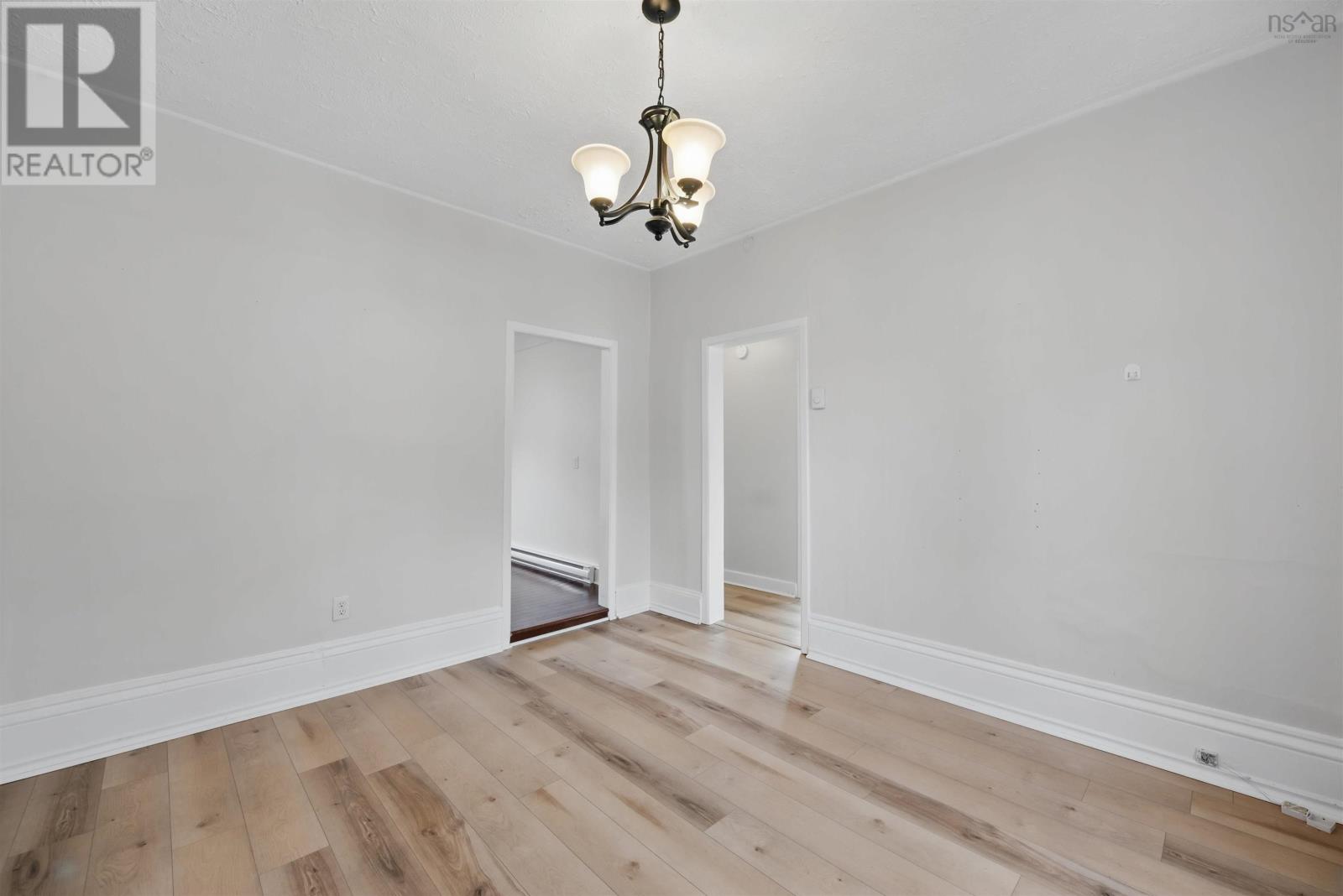 410 St Margarets Bay Road, Halifax, Nova Scotia  B3N 1K1 - Photo 13 - 202508738
