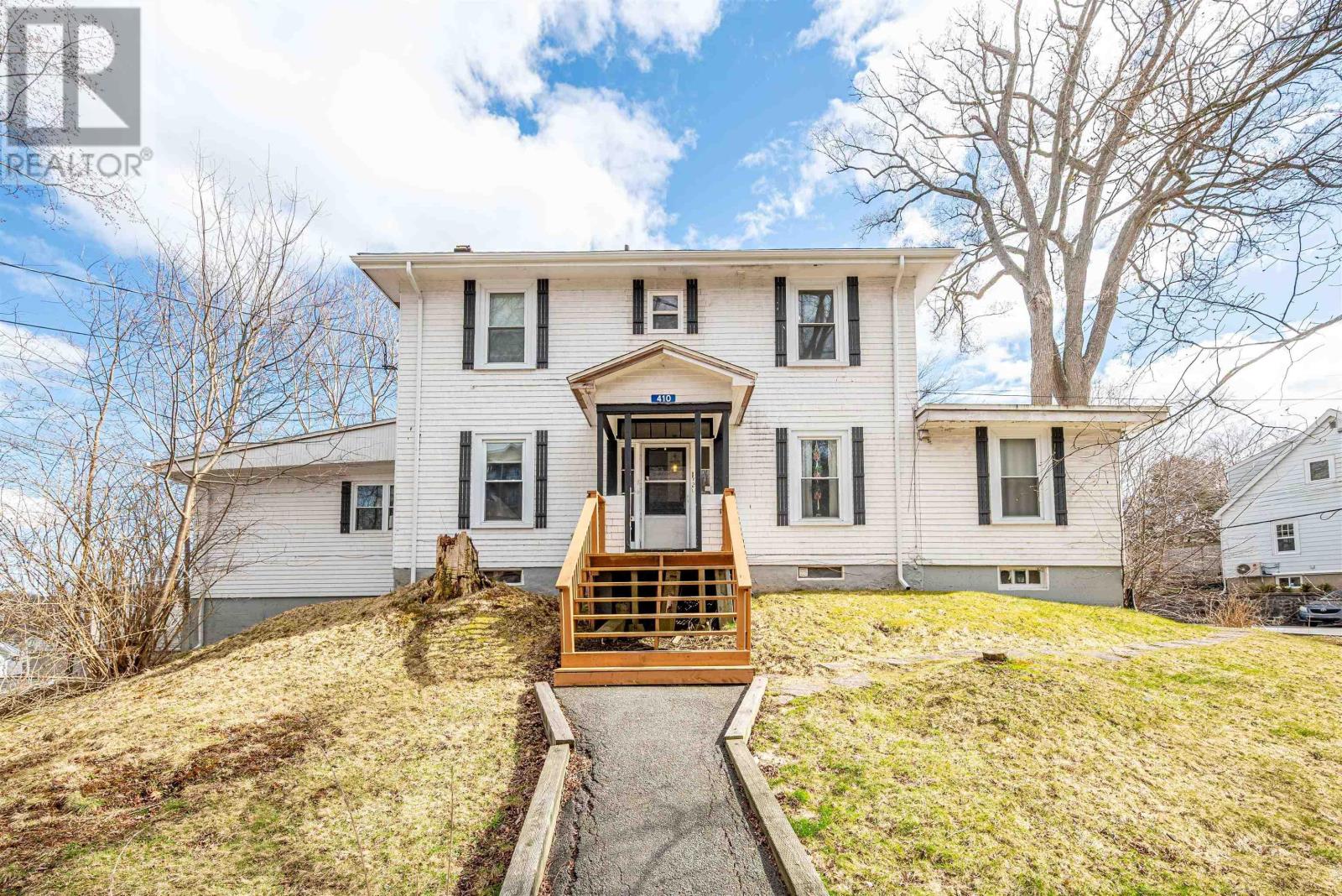 410 St Margarets Bay Road, Halifax, Nova Scotia  B3N 1K1 - Photo 1 - 202508738