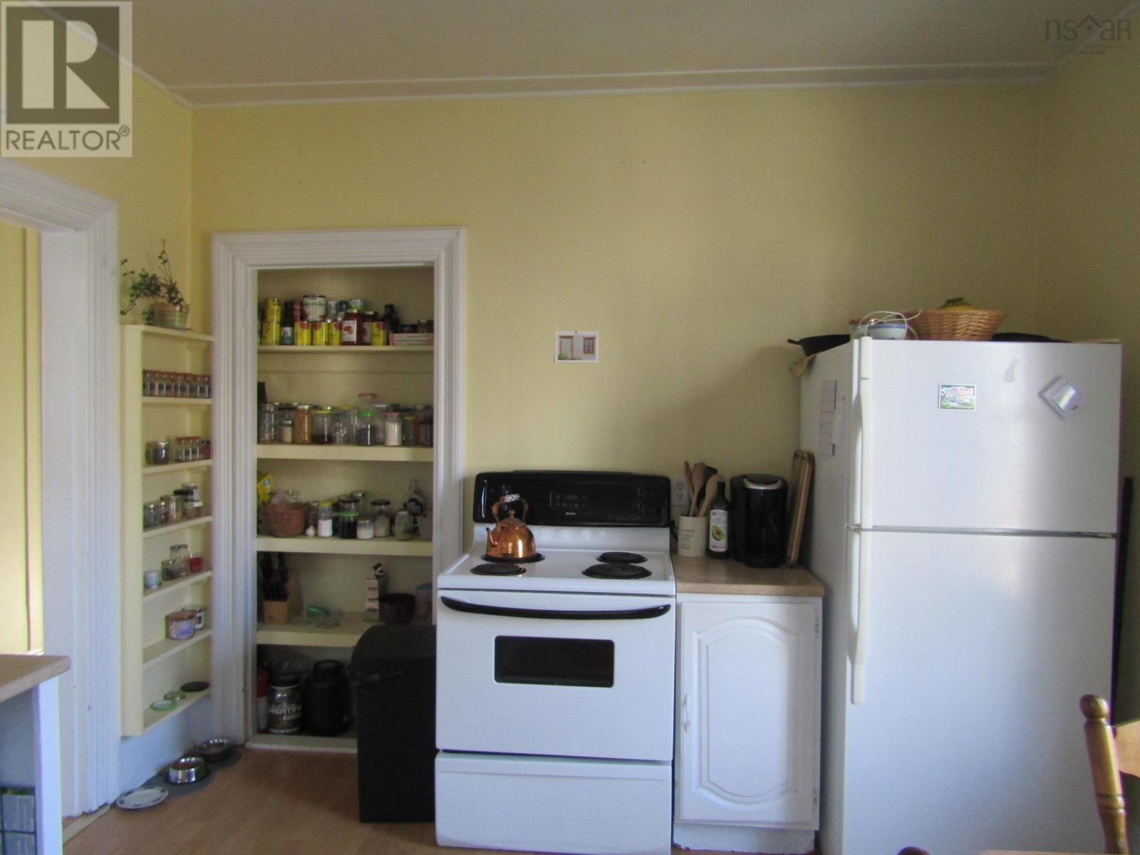 410 St Margarets Bay Road, Halifax, Nova Scotia  B3N 1K1 - Photo 35 - 202508738