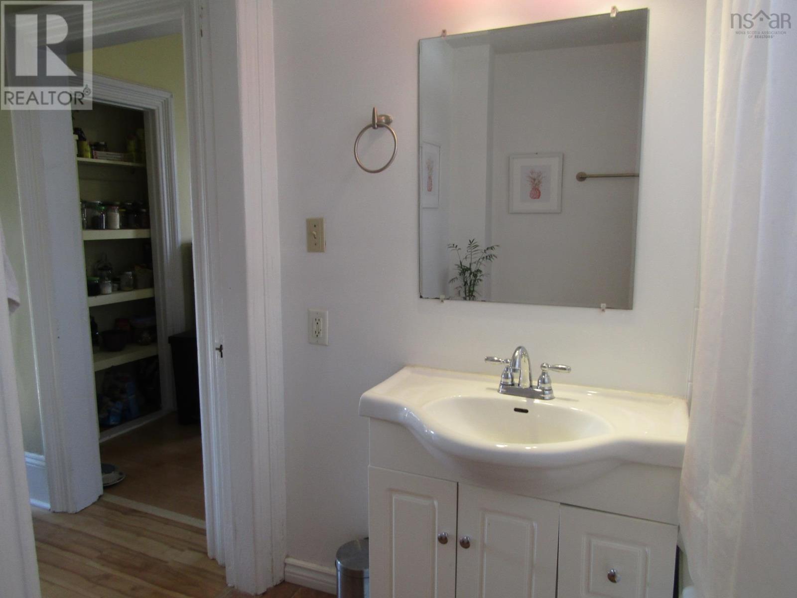 410 St Margarets Bay Road, Halifax, Nova Scotia  B3N 1K1 - Photo 33 - 202508738