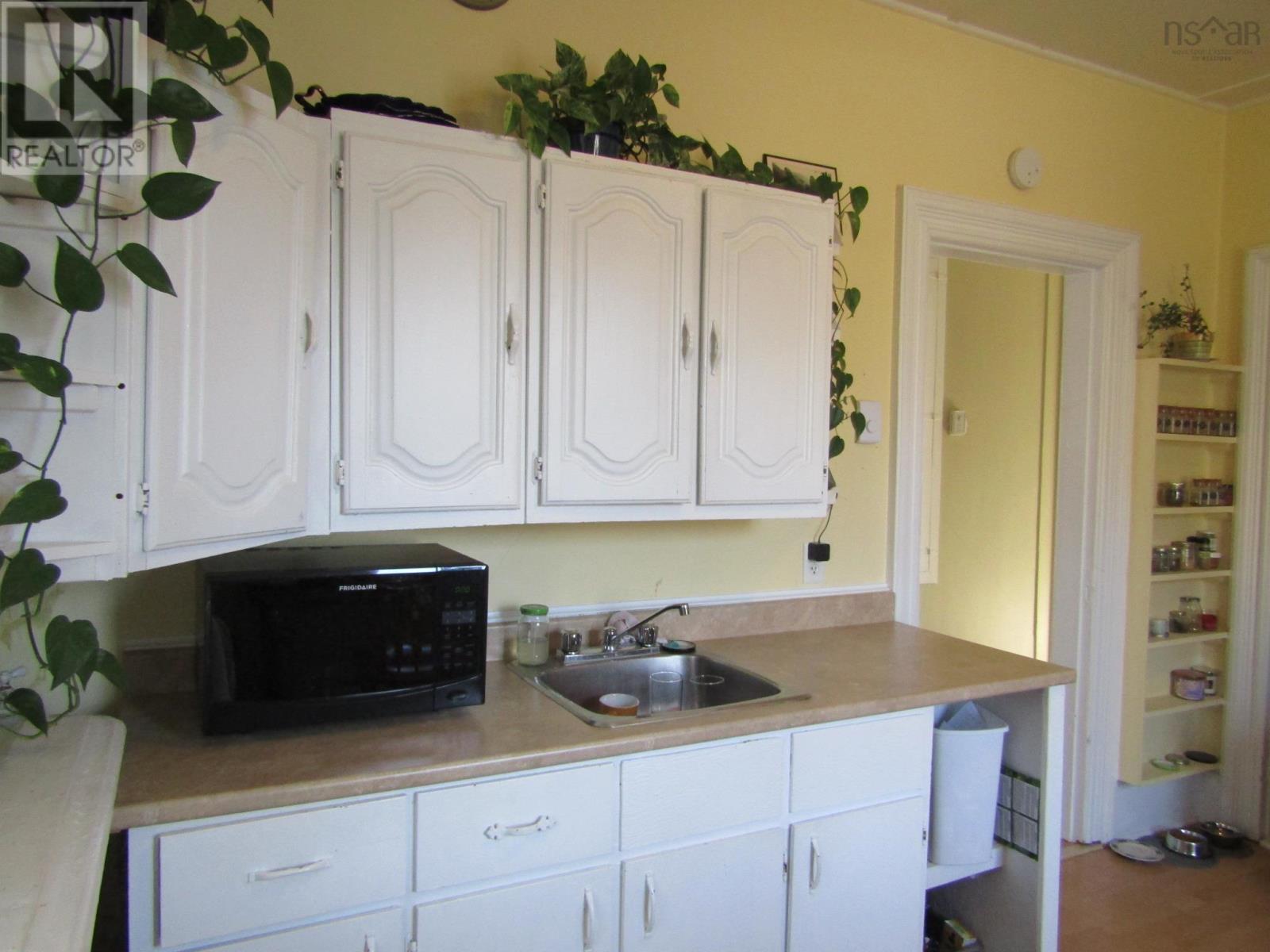 410 St Margarets Bay Road, Halifax, Nova Scotia  B3N 1K1 - Photo 37 - 202508738
