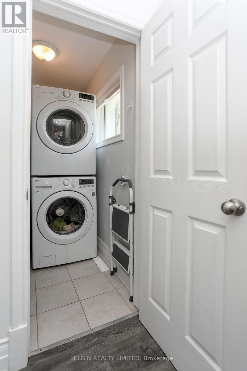 4 Antrim Street, St. Thomas, Ontario  N5P 1S3 - Photo 14 - X12338698