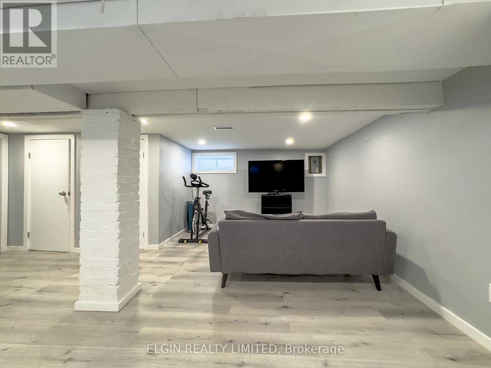 4 Antrim Street, St. Thomas, Ontario  N5P 1S3 - Photo 18 - X12338698