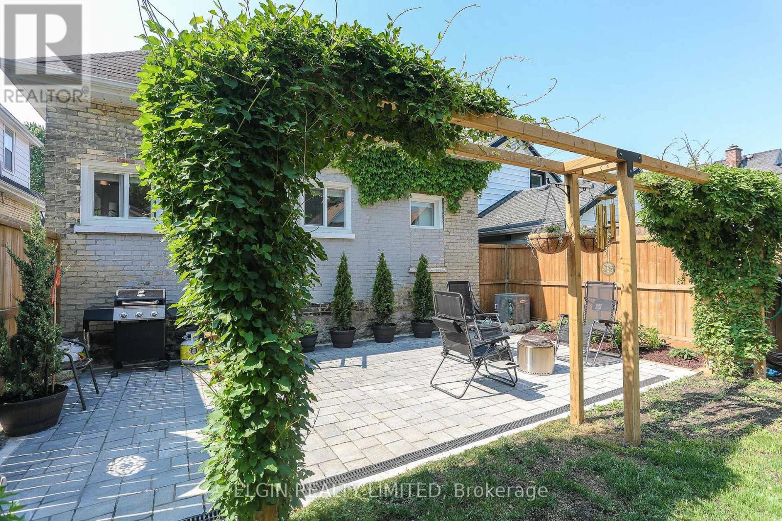 4 Antrim Street, St. Thomas, Ontario  N5P 1S3 - Photo 20 - X12338698