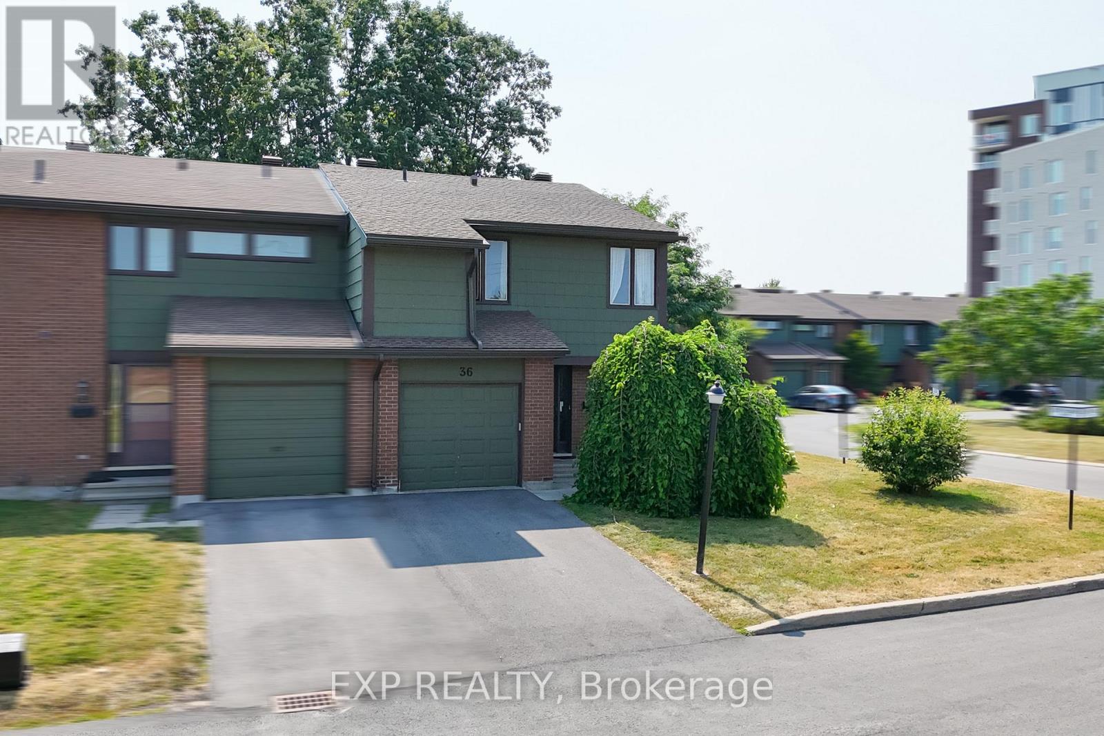 Property at 36 BETHUNE WAY image 1