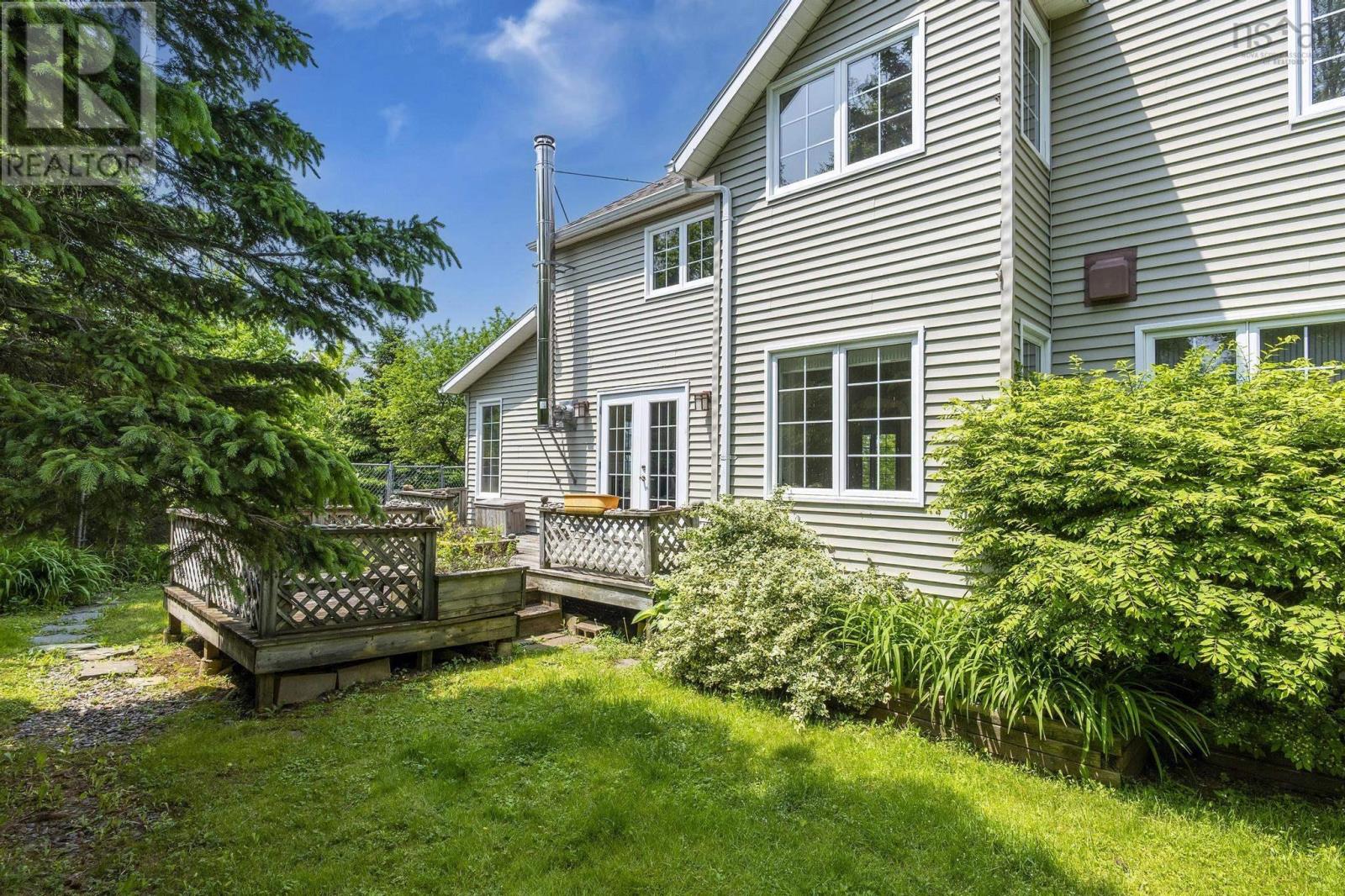41 Fowler Street, Wolfville, Nova Scotia  B4P 1M5 - Photo 4 - 202513898