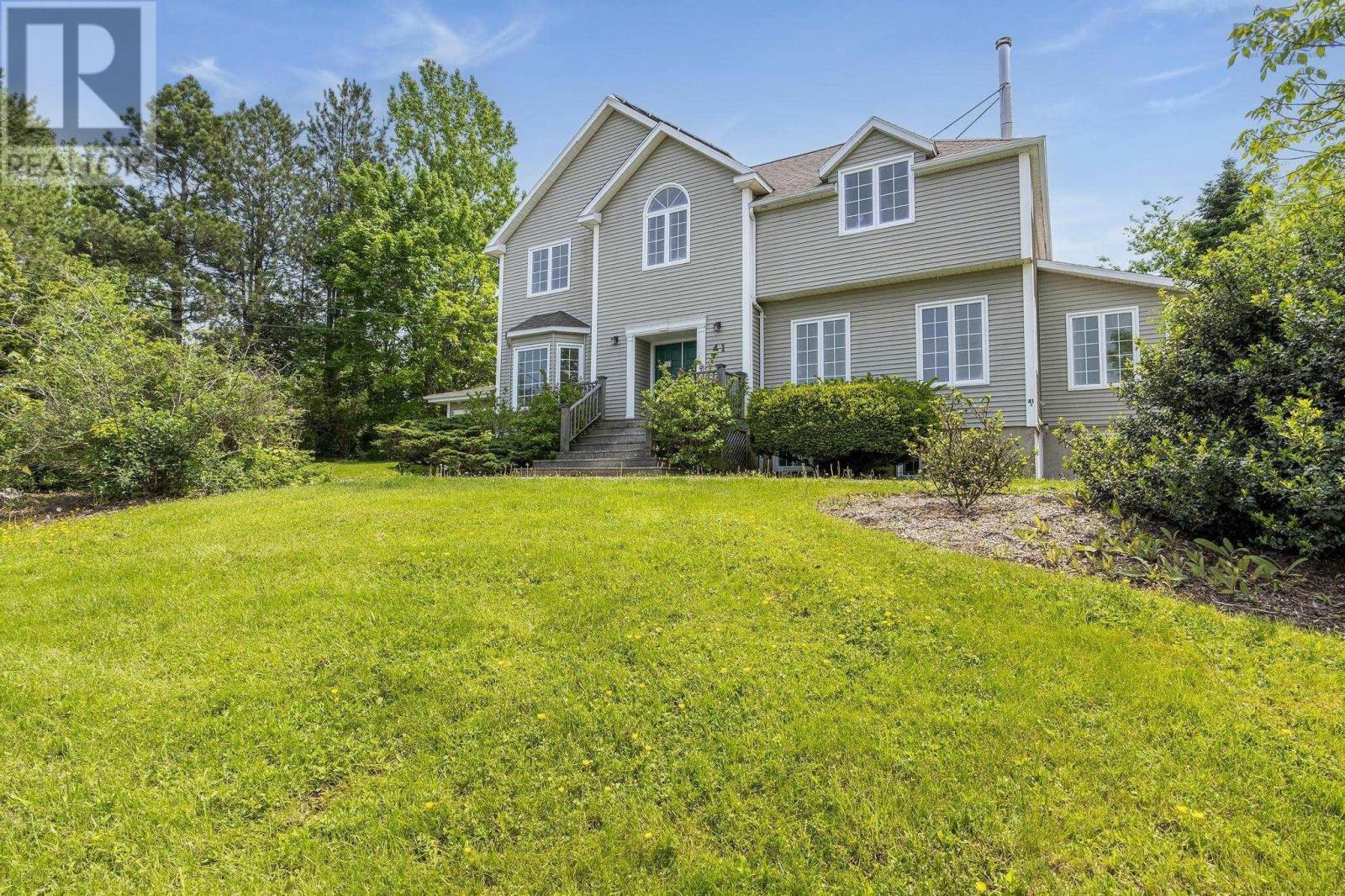 41 Fowler Street, Wolfville, Nova Scotia  B4P 1M5 - Photo 3 - 202513898