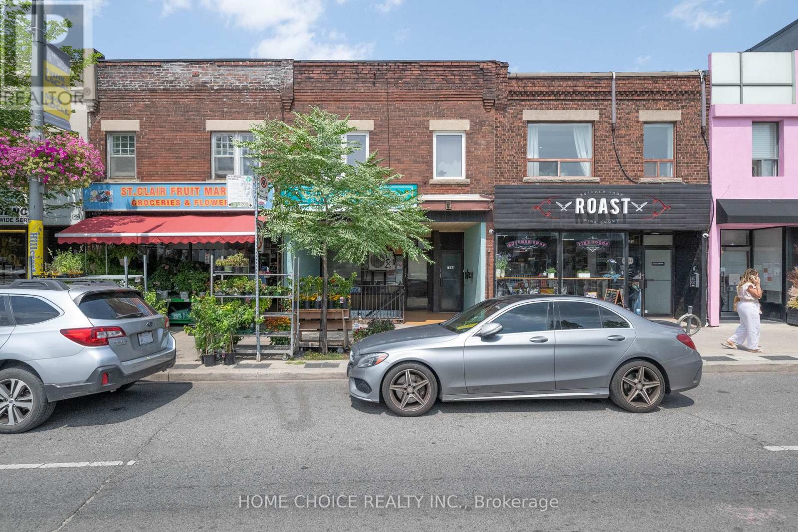788 St.clair Avenue W, Toronto, Ontario  M6C 1B6 - Photo 2 - C12338704