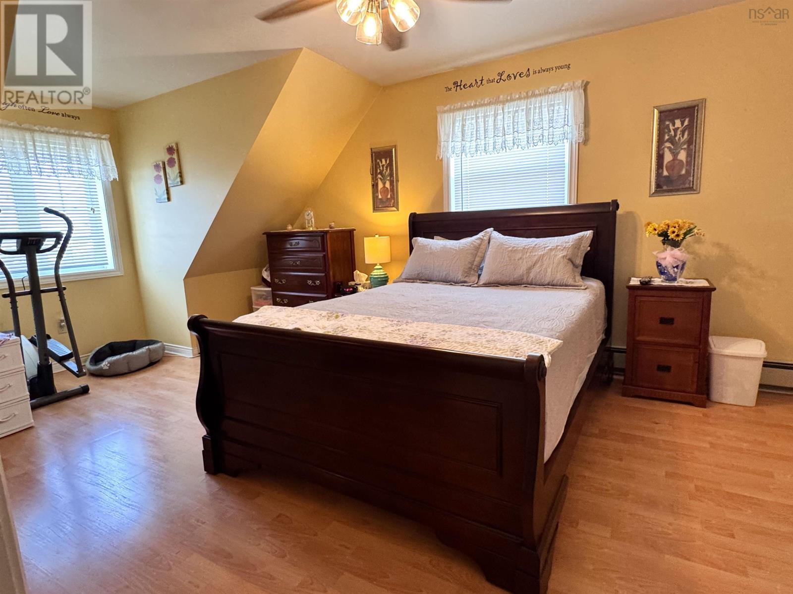 25 Roost Street, Glace Bay, Nova Scotia  B1A 5K1 - Photo 16 - 202520303