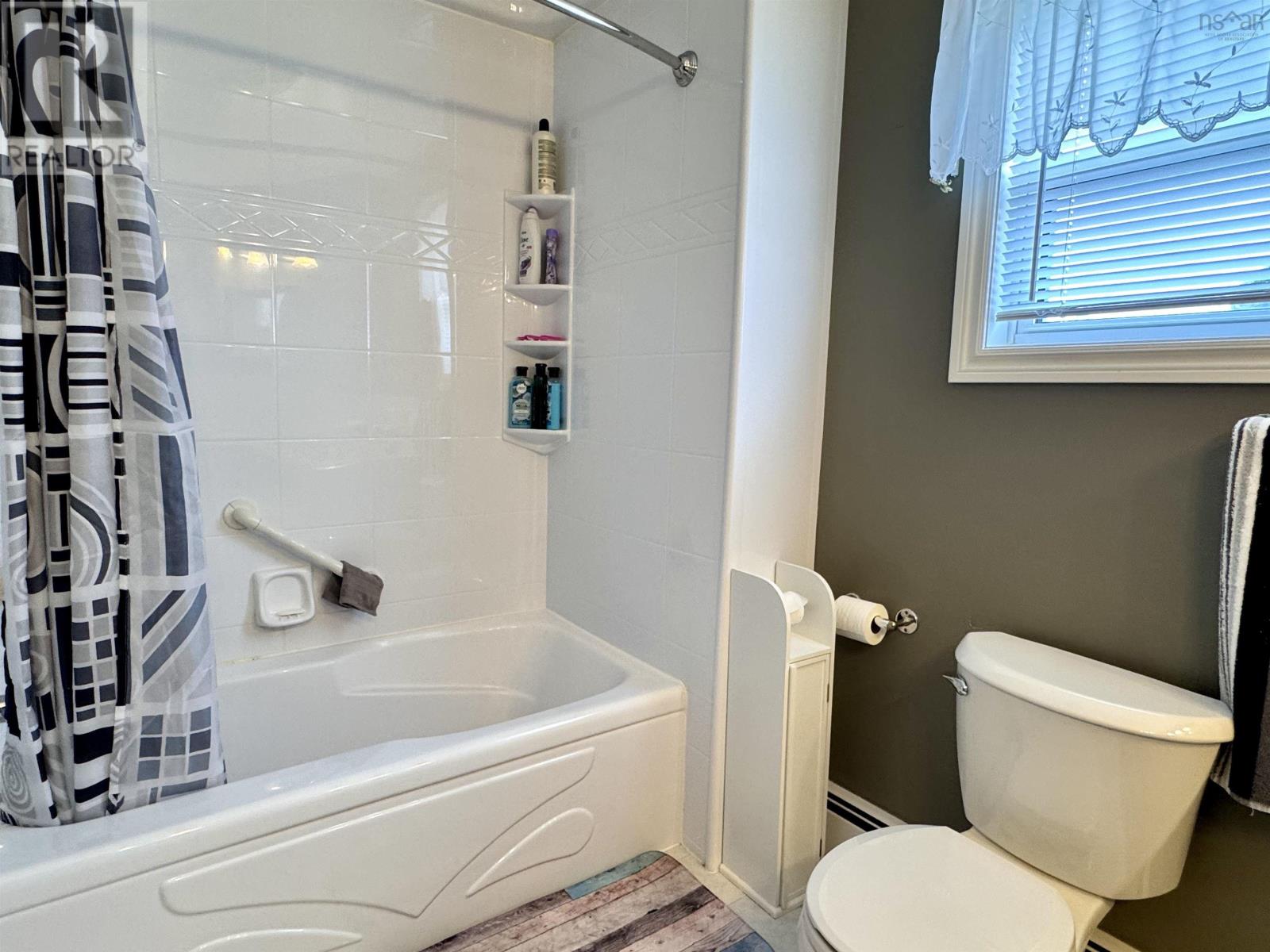 25 Roost Street, Glace Bay, Nova Scotia  B1A 5K1 - Photo 13 - 202520303