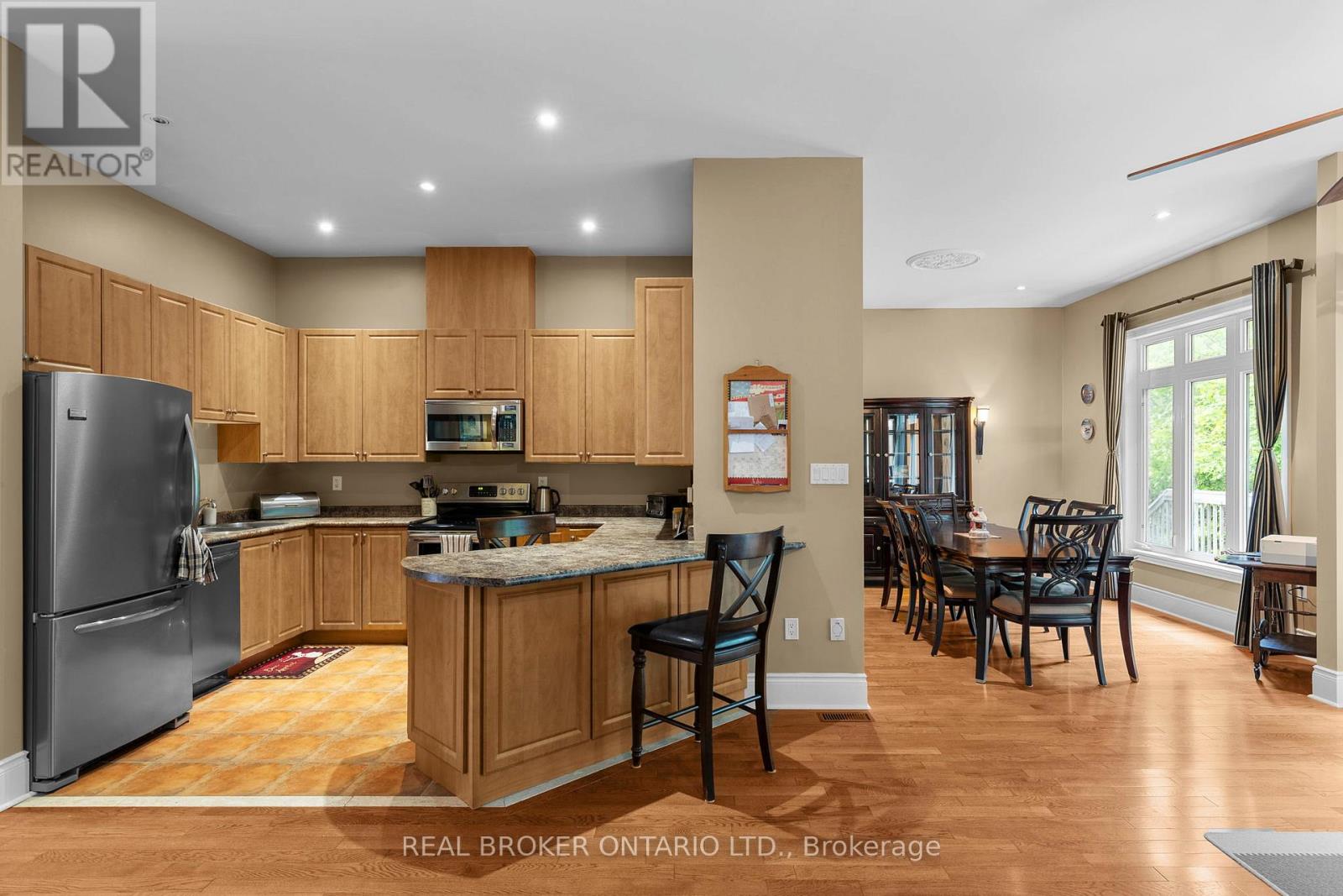 3 Bridle Path, Oro-Medonte, Ontario  L0L 2L0 - Photo 14 - S12338692