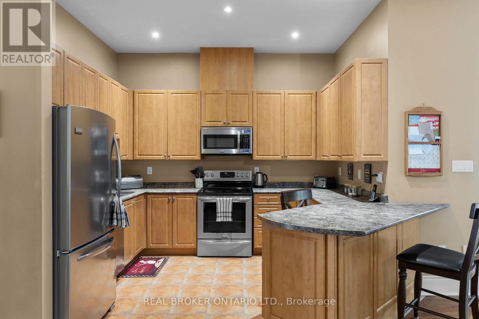 3 Bridle Path, Oro-Medonte, Ontario  L0L 2L0 - Photo 15 - S12338692