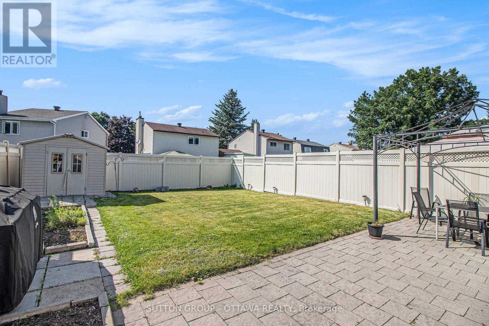 848 Borland Drive, Ottawa, Ontario  K1E 1X5 - Photo 20 - X12338670